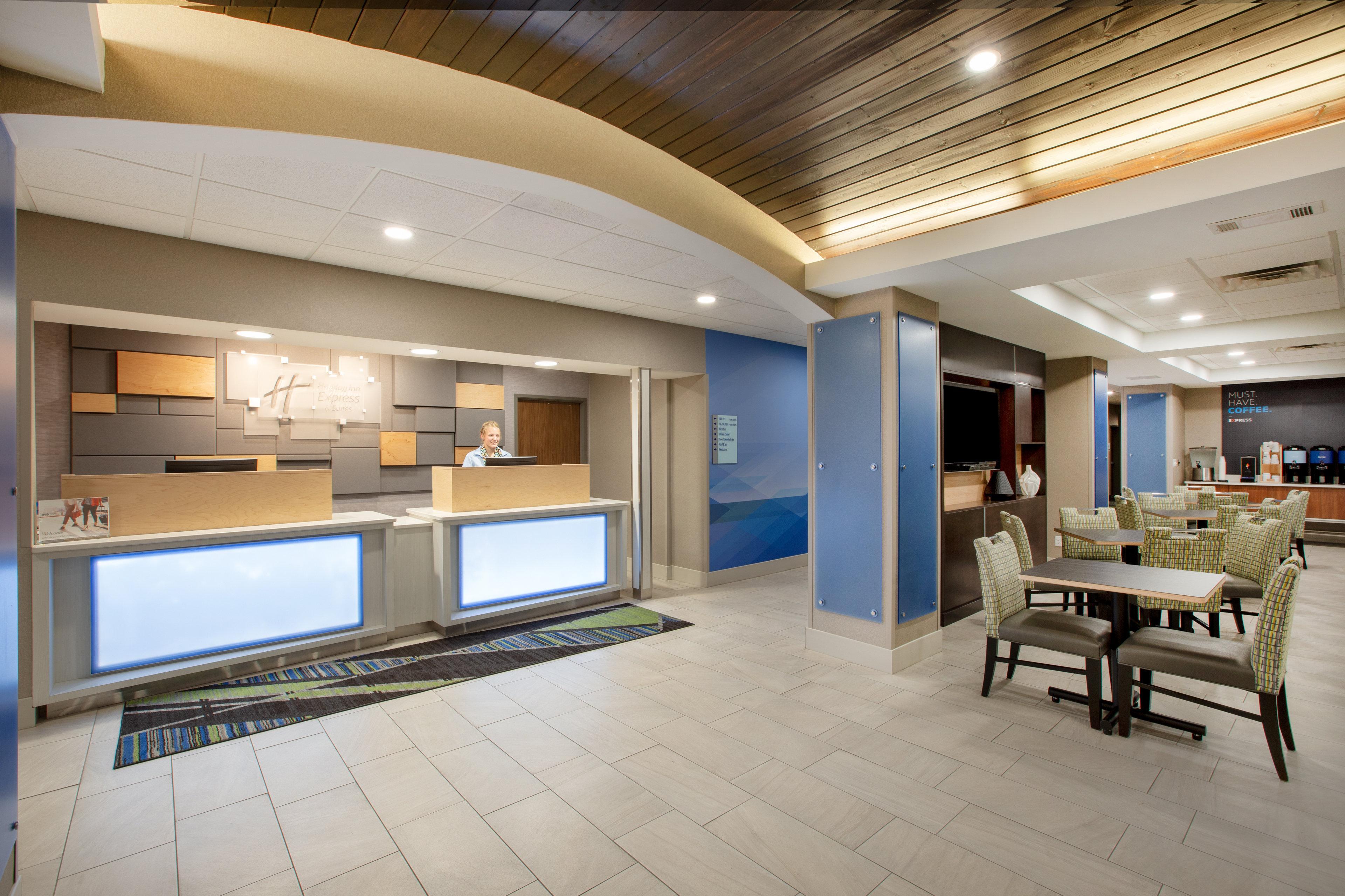 Holiday Inn Express Hotel & Suites Columbus By Ihg Dış mekan fotoğraf