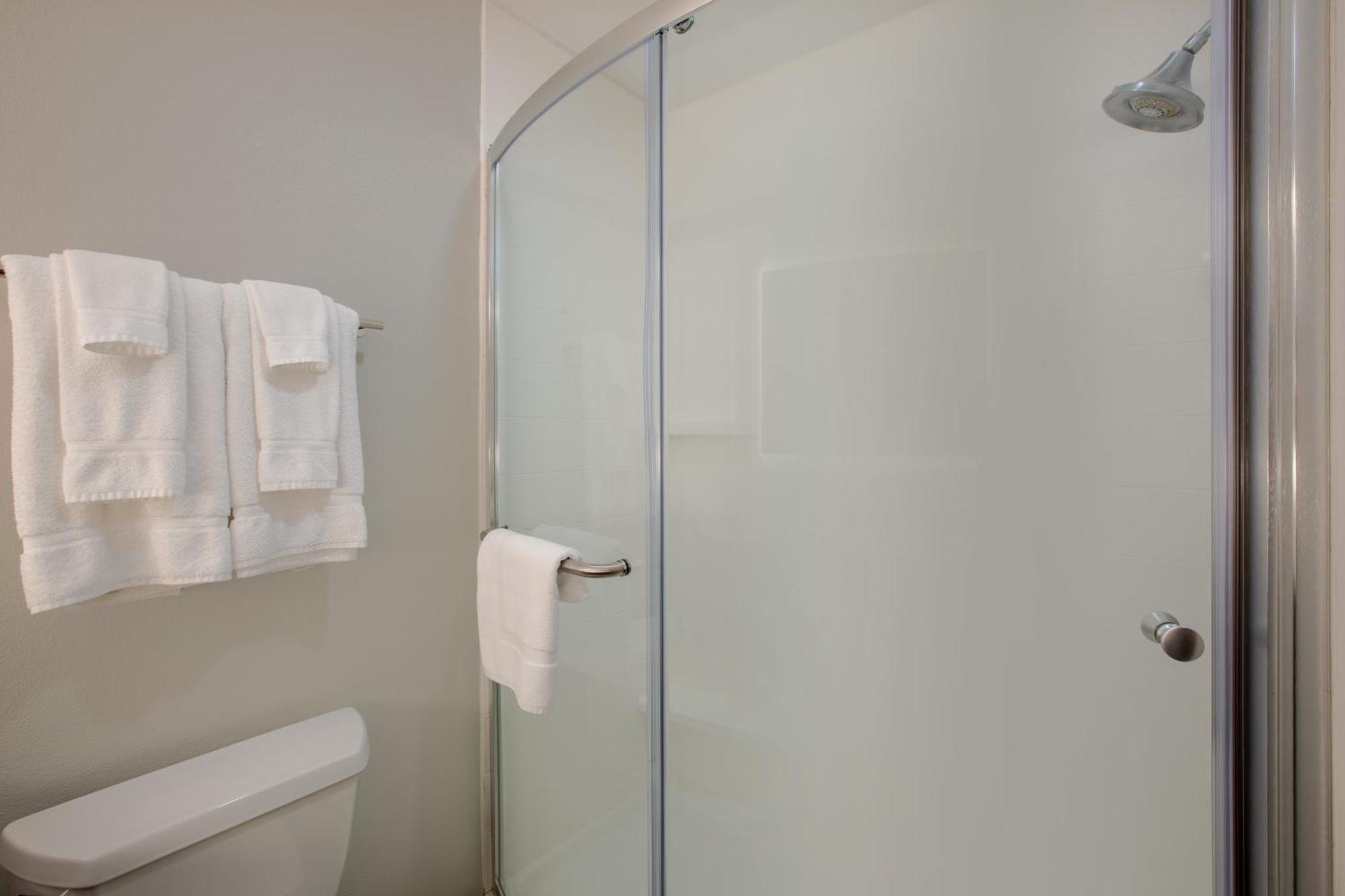 Holiday Inn Express Hotel & Suites Columbus By Ihg Dış mekan fotoğraf