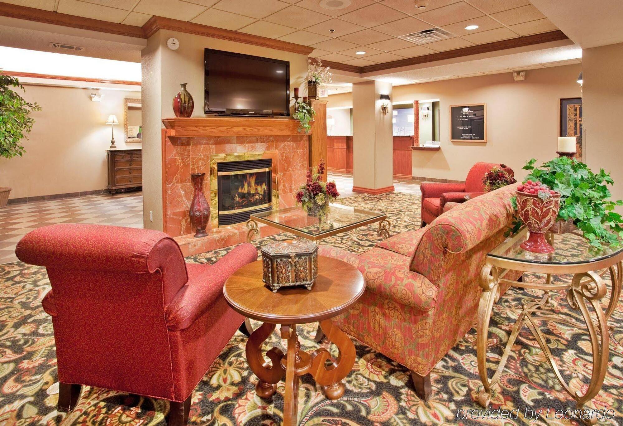 Holiday Inn Express Hotel & Suites Columbus By Ihg Dış mekan fotoğraf