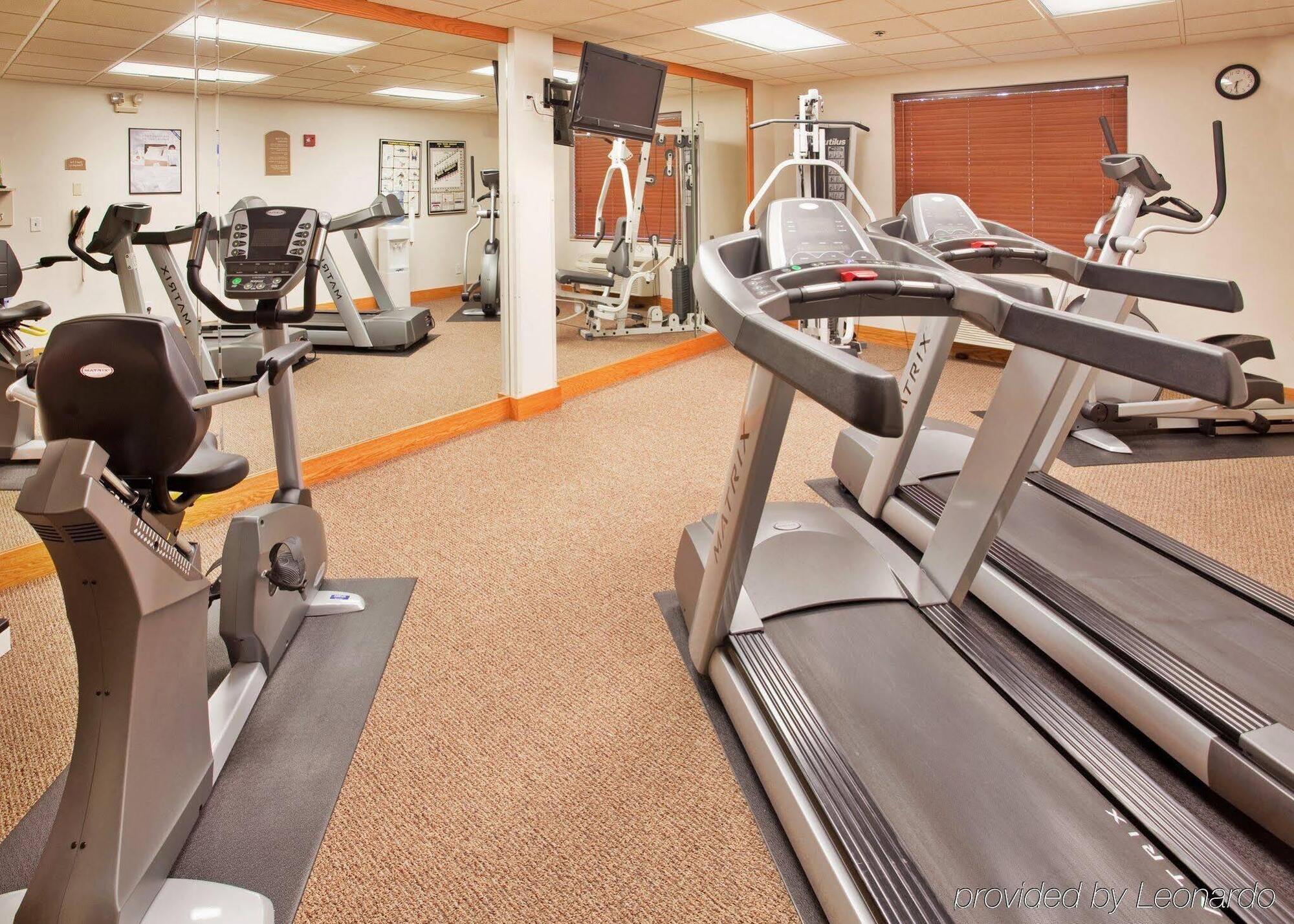 Holiday Inn Express Hotel & Suites Columbus By Ihg Dış mekan fotoğraf